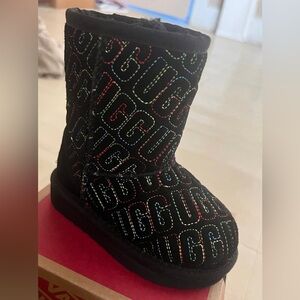 Size 6c Ugg boot, brand new, never worn